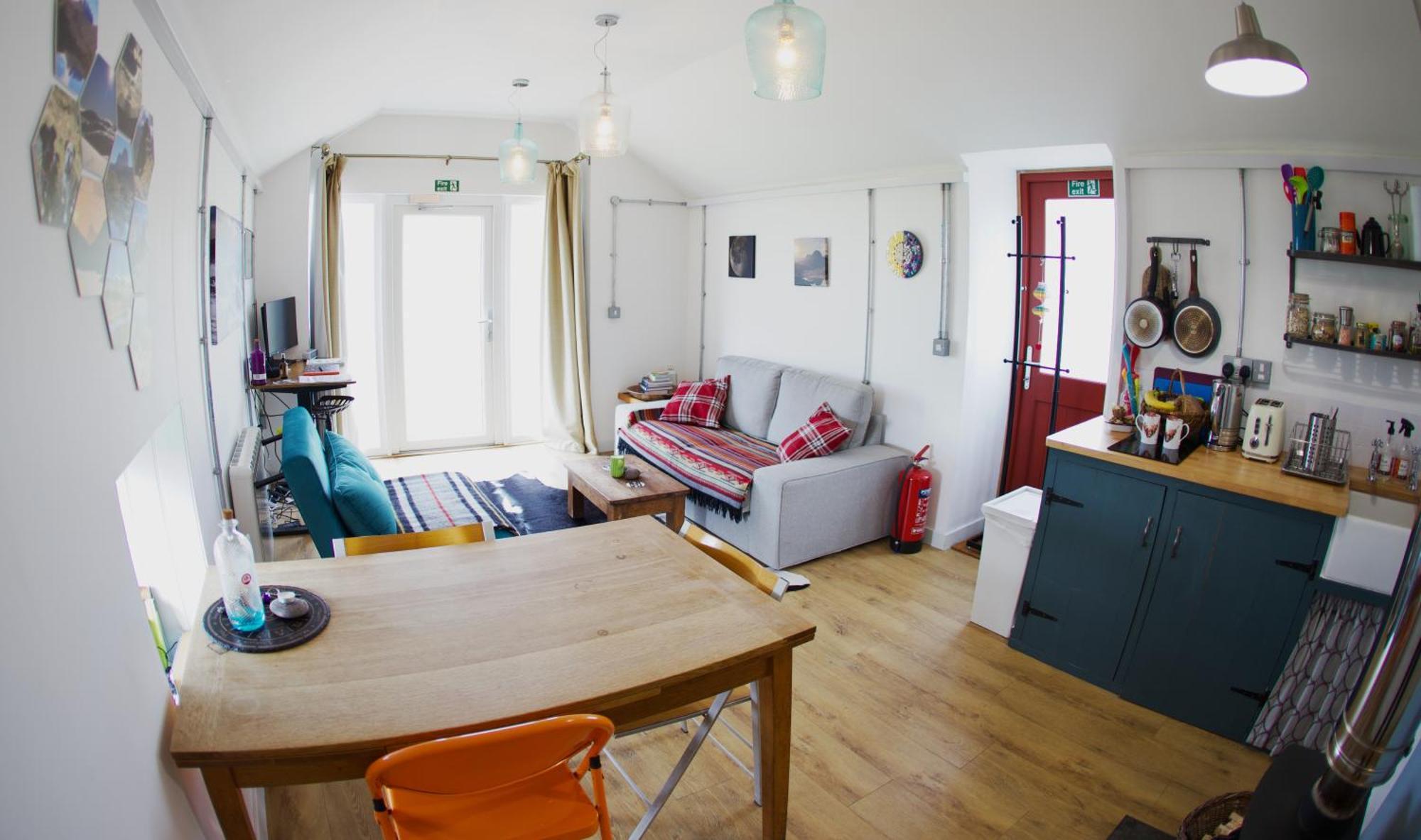 Stoer Old School Byre Bed & Breakfast エクステリア 写真